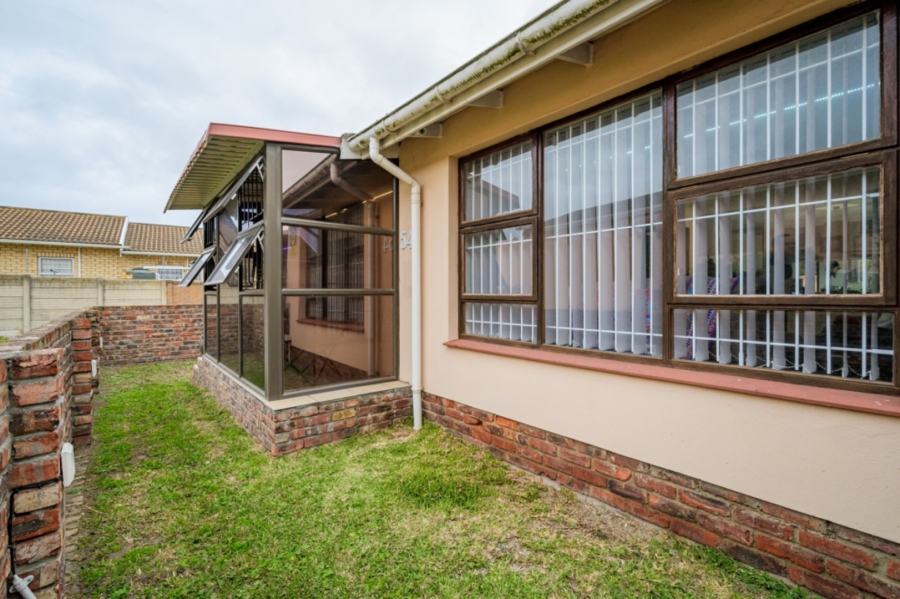 3 Bedroom Property for Sale in Kabega Park Eastern Cape